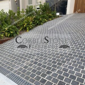 Black Machine Cut Granite Driveway Cobble Stone Flooring