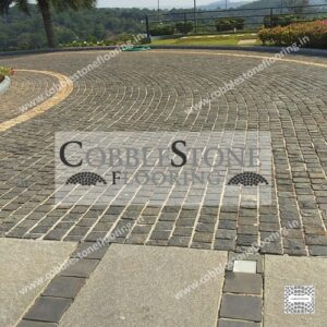 Lime Black Driveway Cobble Stone Flooring