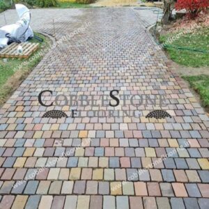 Multi Colored Stone Garden Walkway Cobble Stone Flooring